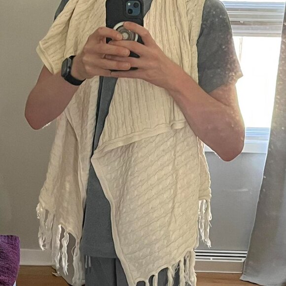 White Bass Cable Knit Cardigan with Fringes, Cable Knit Cardigan, Boho Cardigan - Picture 4 of 5